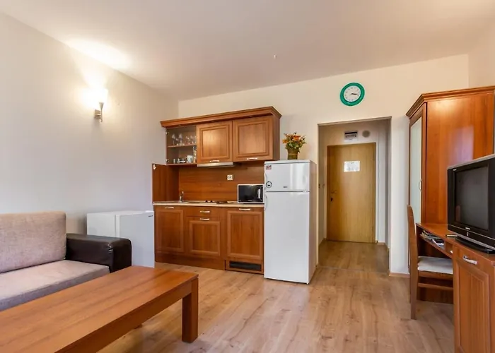 Avalon Appartament Da Lary Апартамент *