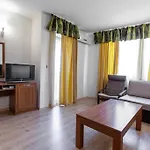 アパート Avalon Appartament Da Lary